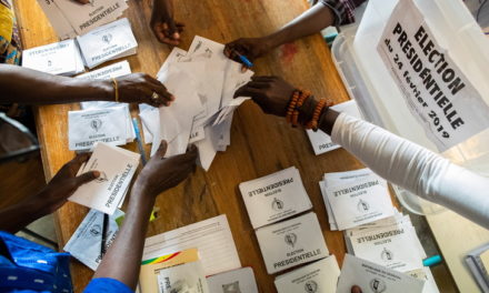 RETRAIT DES CARTES D’ÉLECTEUR - Quarante-cinq jours chrono !