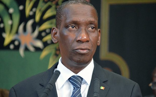 Par Mamadou Diop Decroix - Réflexions sur les orientations du Président de la République pour les années à venir : Rejeter nos naïvetés et faire face à Macky Sall