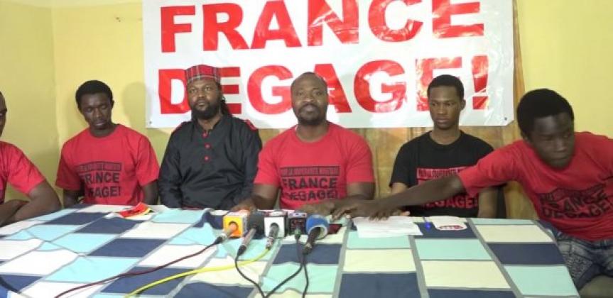 Les six membres du mouvement « Frapp France Dégage » libérés
