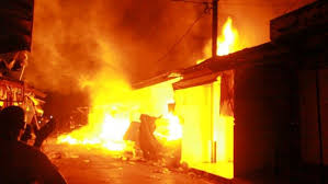 Marchés en flammes : le gouvernement du Sénégal en sapeur-pompier