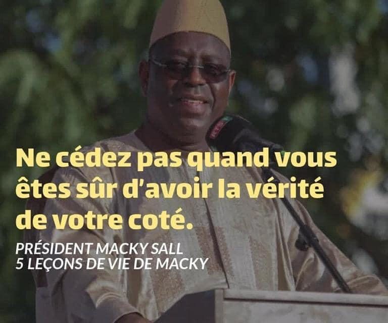 Quand le service de presse de Macky plagie éhontément