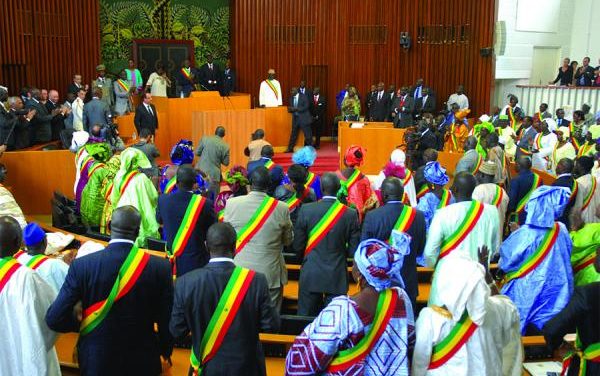 COVID-19  - Panique à l'Assemblée nationale