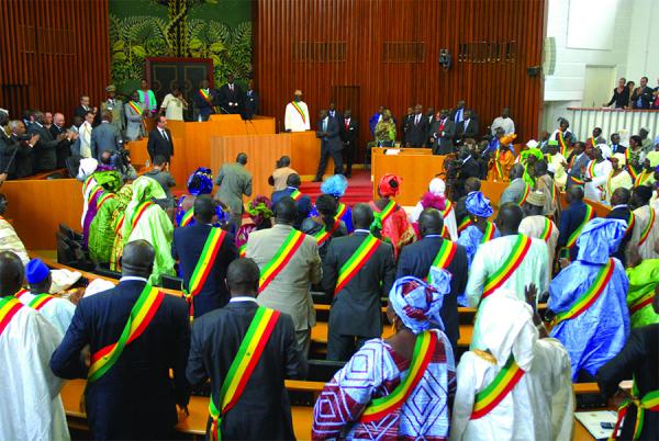 COVID-19  - Panique à l'Assemblée nationale