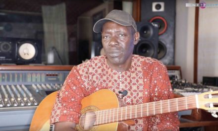 Musique sénégalaise : notes sans complaisance de Jimmy Mbaye