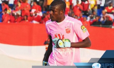 Après sa grave blessure , Khadim Ndiaye honoré par Horoya Ac