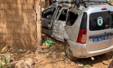 Kanel : Un véhicule traverse le mur d’une maison et tue 3 personnes