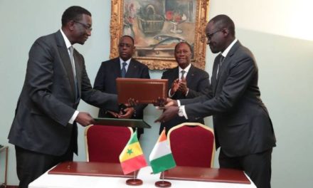 Macky Sall à Abidjan : 5 accords signés