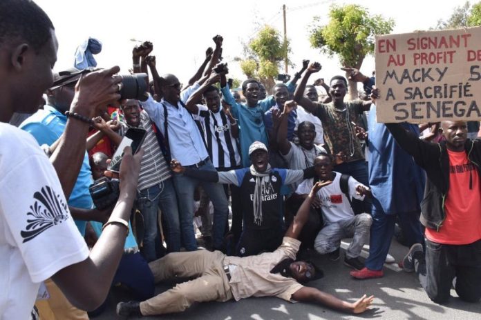 MANIF INTERDITE - Des jeunes de Aar linu bokk toujours en garde-à-vue