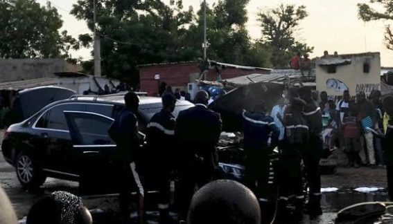 Mercedes de Macky Sall en feu : une enquête est ouverte