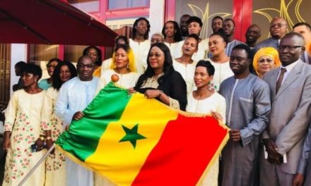 AFROBASKET FEMININ 2019 : Les Lionnes ont reçu le drapeau national