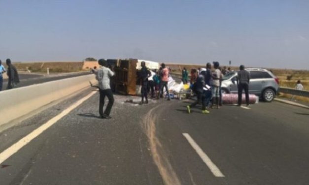AUTOROUTE A PEAGE - Un automobiliste renverse un bus "tata":  sept blessés