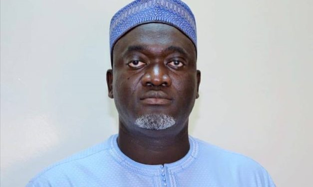 Papa Demba Bitèye, Dg de Senelec : «Ce qui se passe entre la Senelec et l’Etat »