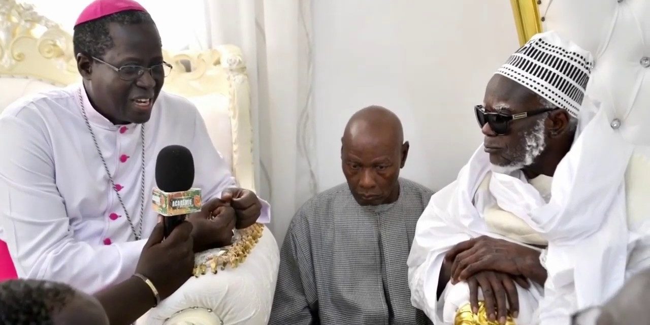 Mgr Benjamin Ndiaye à Serigne Mountakha : "Si nous prenons exemple sur vous..."