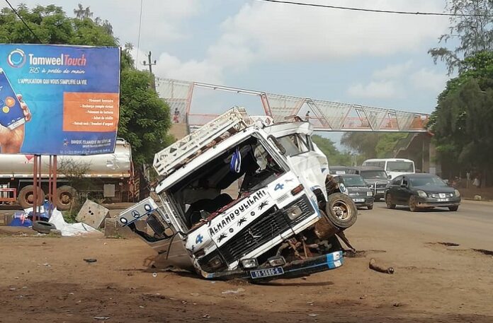 ACCIDENT A THIES - Un mort et des blessés graves