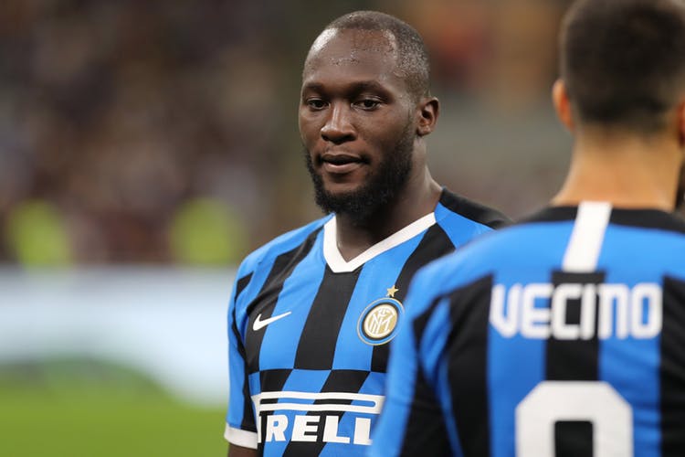 Racisme : Lukaku, le journaliste italien et les dix bananes