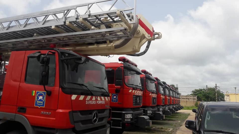 Macky Sall équipe les sapeurs-pompiers