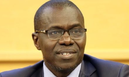 Par Moubarack Lo, Amaye Sy et Elhadj Tine - COVID 19 AU SENEGAL : FAUT IL MAINTENIR LE COUVRE-FEU ?