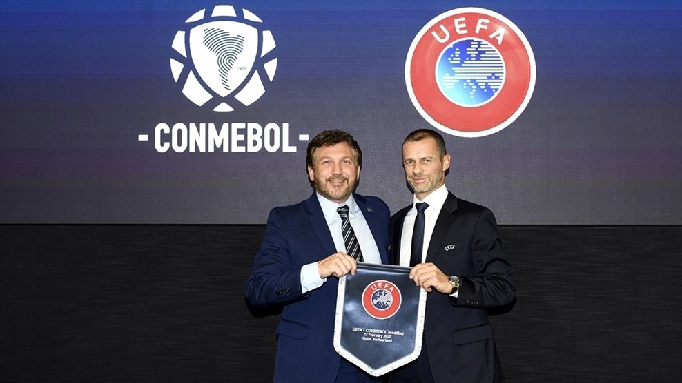 FOOTBALL - L'Uefa et la Conmebol s'unissent contre la FIFA