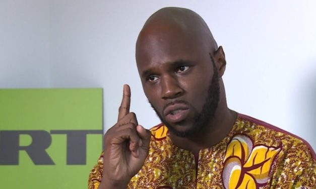 REVELATION DE KEMI SEBA – "Les Portraits de Ouattara et Macky Sall sont brûlés dans les meetings"