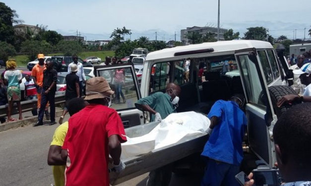 PONT DE L'ÉMERGENCE - Un bus malien se renverse et fait un mort et plusieurs blessés
