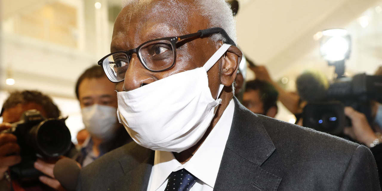 Le procureur requiert 4 ans de prison ferme contre Lamine Diack...