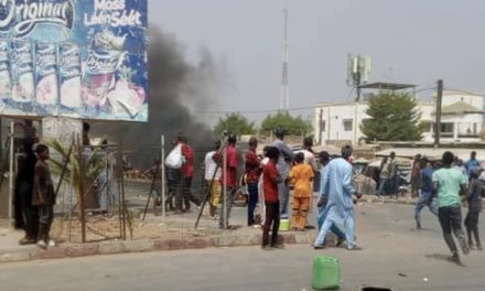 CONTRECOUPS DU COUVRE-FEU – Des transporteurs manifestent à Touba et à Tivaouane