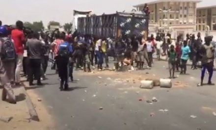 TOUBA-MBACKE-TIVAOUANE-TAMBA – Série de manifestations contre le couvre-feu