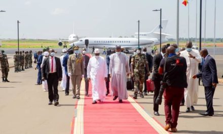 CRISE AU MALI -  Macky Sall en sapeur-pompier à Bamako 