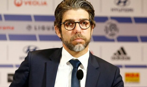 Juninho tacle le Barça !