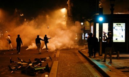 INCIDENTS A PARIS APRES LA DEFAITE DU PSG – Plus de 150 personnes en garde à vue, critiques à droite