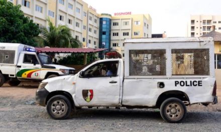 URGENT - Violent accident d'une voiture de la police à Touba