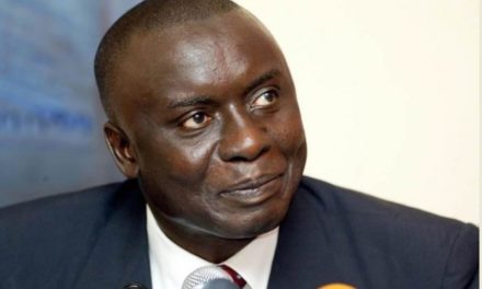 CONTRIBUTION PAR MOHAMED DIA - Idrissa Seck - Un soi-disant chef de l'opposition