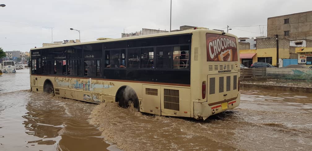 BANLIEUE – Dakar Dem Dikk suspend ses lignes