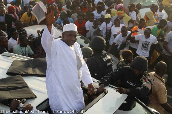 ADAMA BARROW : "Je serai candidat en 2026..."