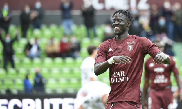 FC METZ - Ibrahima Niane victime d'une rupture des ligaments croisés d'un genou