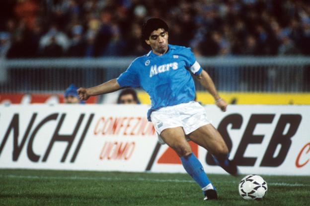 NAPLES - Le stade San Paolo pourrait être renommé au nom de Maradona