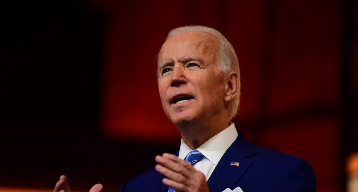 ETATS-UNIS - Joe Biden se fracture le pied en jouant avec son chien