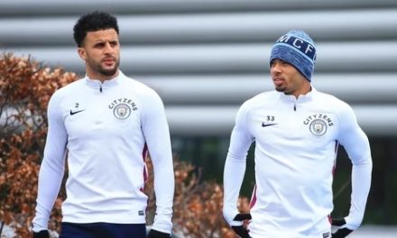 MAN CITY - Kyle Walker et Gabriel Jesus positifs au Coronavirus