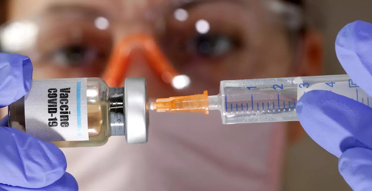 L'OMS met en garde contre le mélange des vaccins contre le COVID-19
