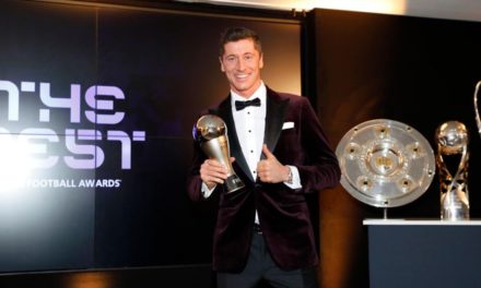 LEWANDOWSKI - " Gagner un prix devant Messi et Ronaldo..."
