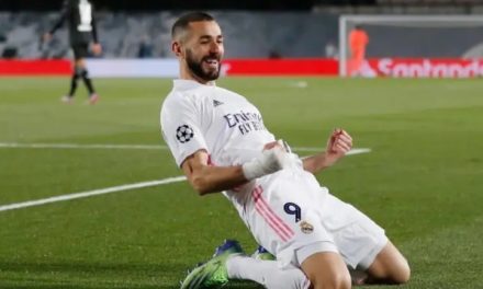 Benzema devient le meilleur buteur français de l'histoire avec 413 buts