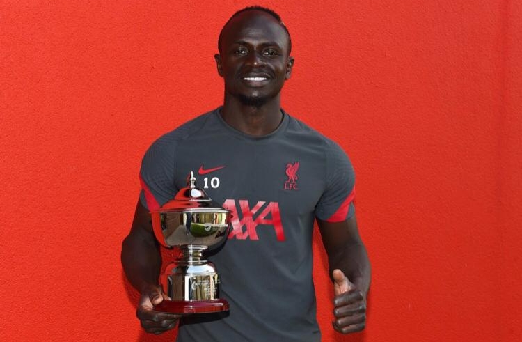 LIVERPOOL - Sadio Mané élu meilleur ailier du monde