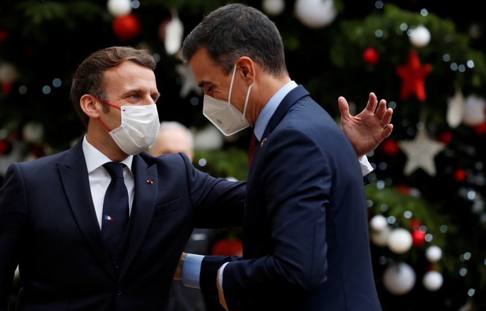 ESPAGNE  - Le chef du gouvernement à l'isolement après avoir rencontré Macron