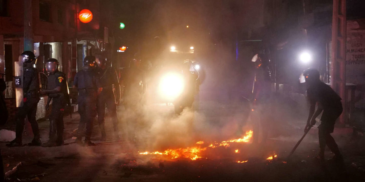 MANIFS ANTI-COUVRE-FEU  - Des nervis pour casser les manifestants