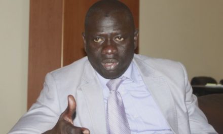 BIRAME FAYE - "Macky Sall est prêt à être le cobaye du vaccin annoncé contre le Covid-19"