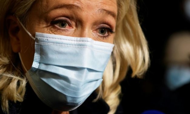 "L'hypothèse de ma victoire est plausible", dit Marine Le Pen