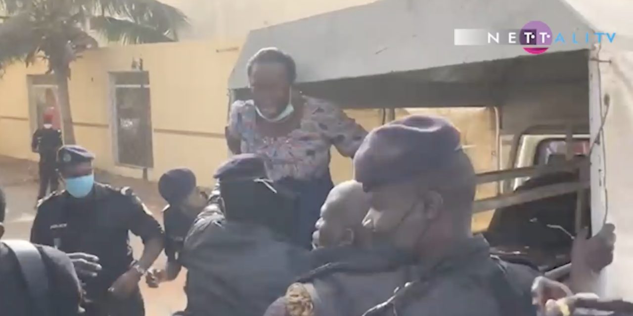 VIDEO - CITE KEUR GORGUI - La police embarque les femmes de Pastef