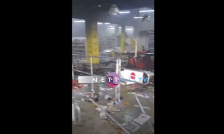 VIDEO - Auchan Point E1 saccagé, celui de Castors incendié et pillé