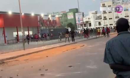 VIDEO - Les magasins Auchan Mbour, Sacré-Coeur, Alamadies pillés