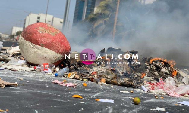 VIDEO - Manifs pro-Sonko - Manifestations violentes et désordre sur la Corniche, VDN, route Ouakam, Mermoz, Université...